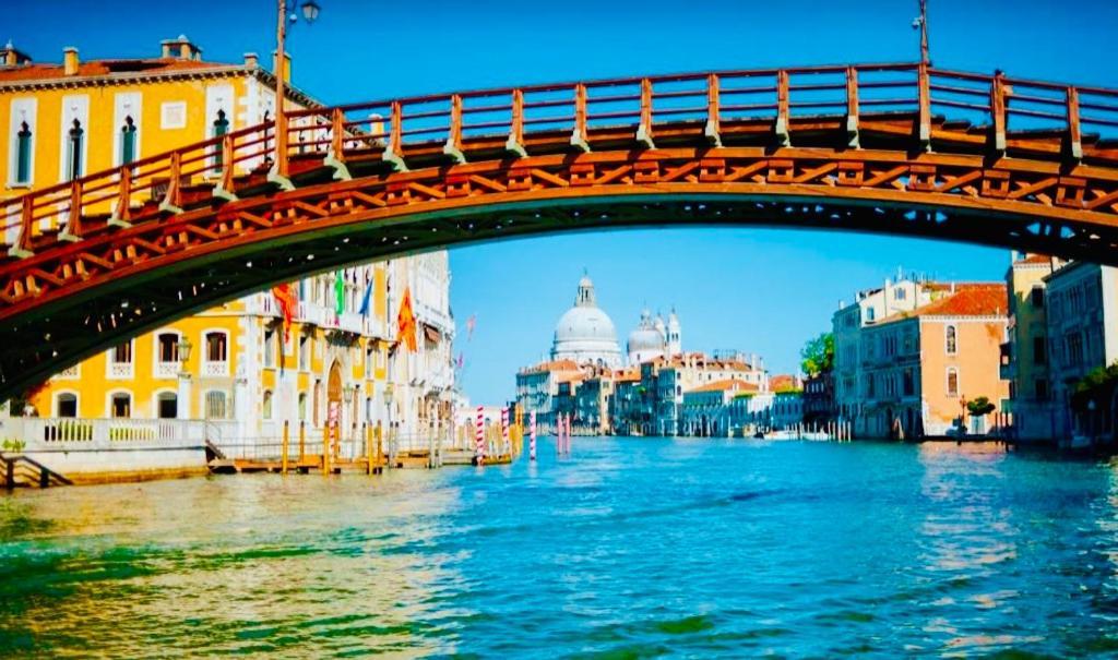 Venice Palace Luxury Suites Ngoại thất bức ảnh